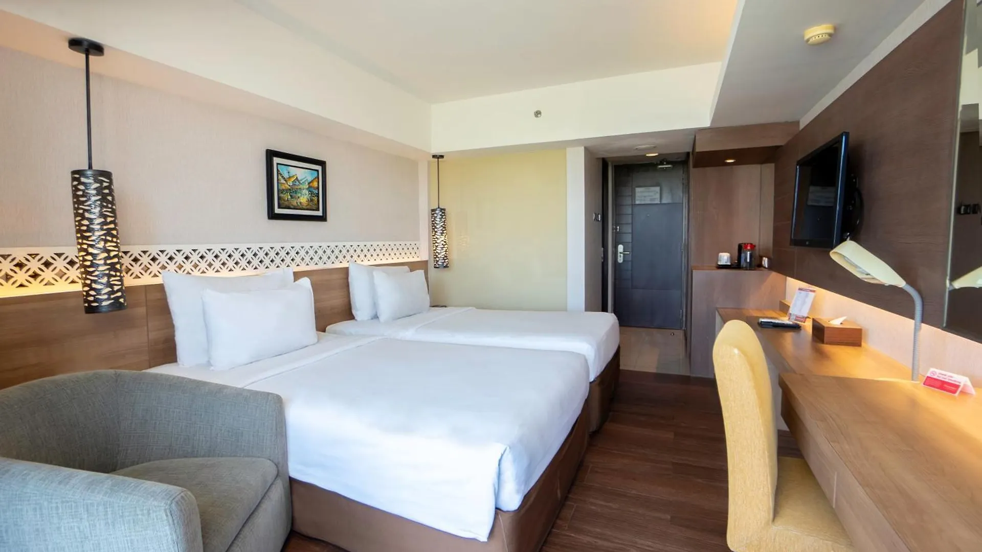 Ramada By Wyndham Bali Sunset Road Kuta Hotell Seminyak Indonesien