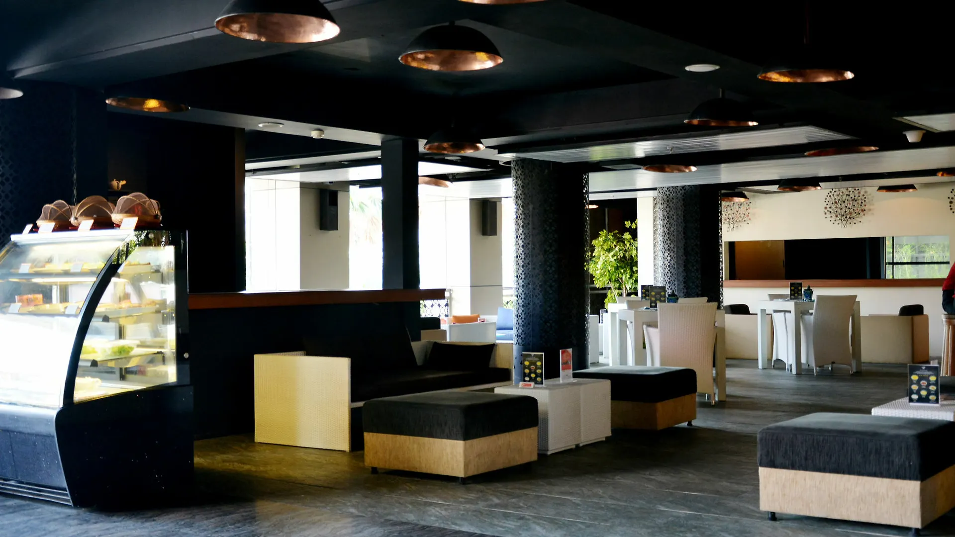 Ramada By Wyndham Bali Sunset Road Kuta Hotell Seminyak